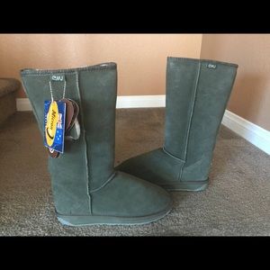 EMU Australia Women’s “Bronte Hi” Boots